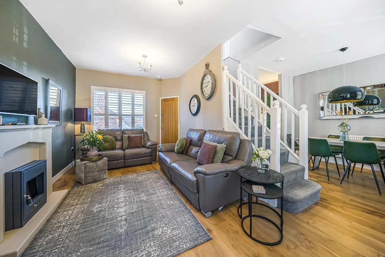 Corner Lodge Bishophill York - Free Parking
