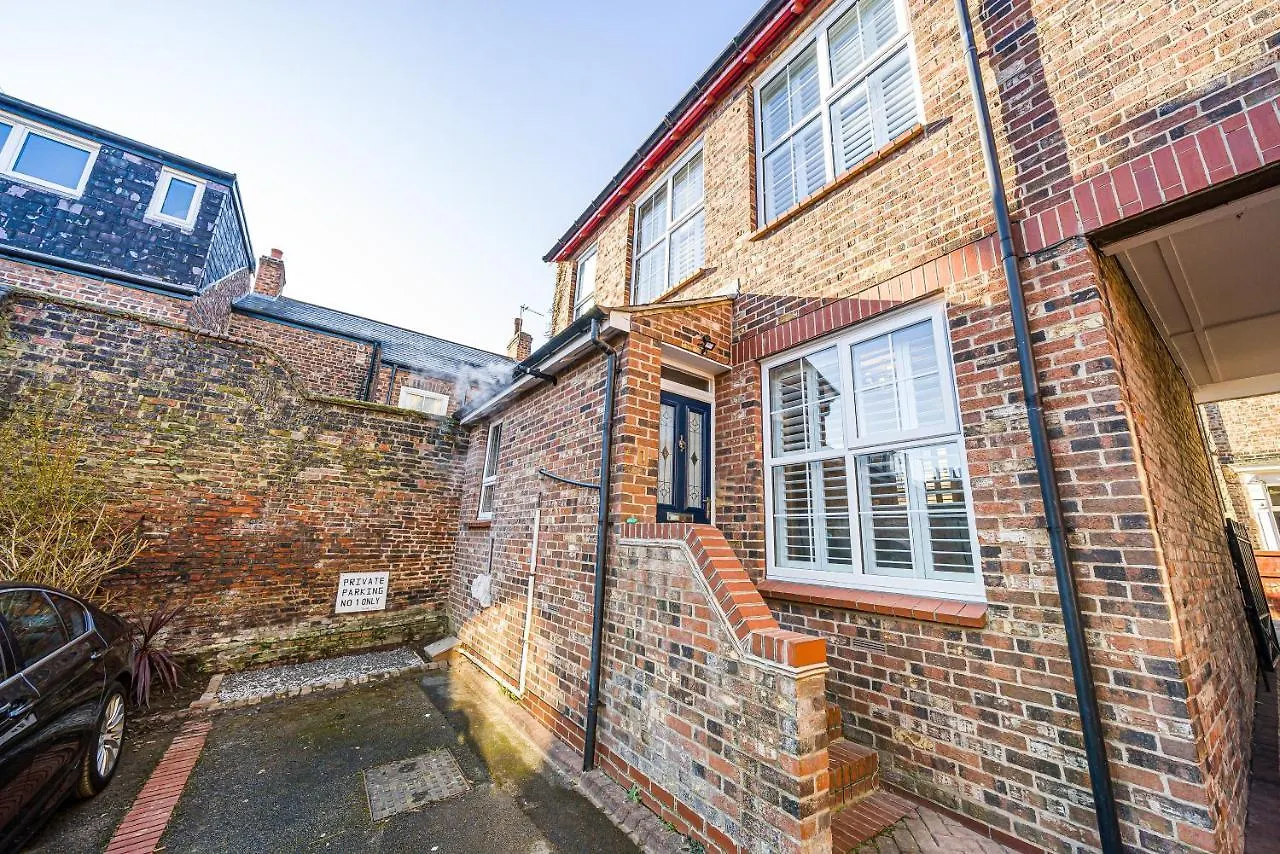 Corner Lodge Bishophill York - Free Parking 別荘